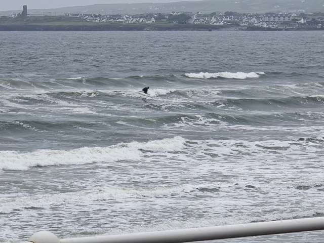 4ft waves gentle wind